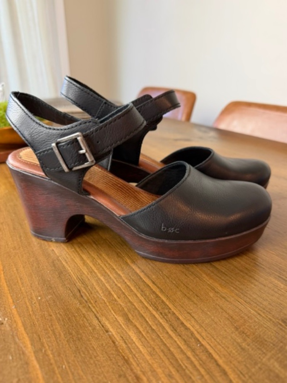 b.o.c./ BORN Natasha Black Clog Size 9 Mary Jane Style Ankle Strap with Buckle